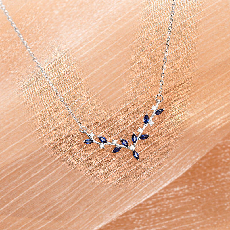 Elegant Gold-Plated Leaf Antler Deer Necklace with Sparkling Diamond Accent for Women