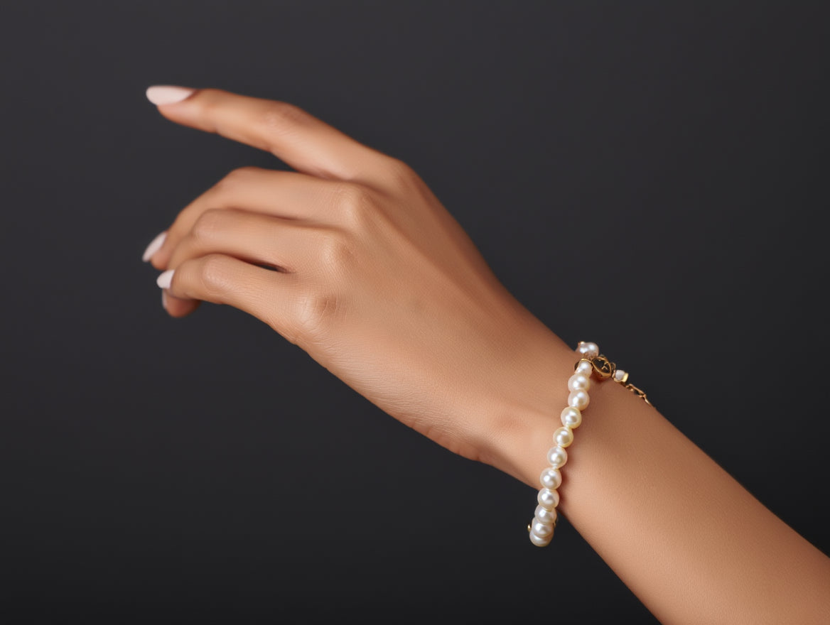 Small Pearl Beaded Bracelet